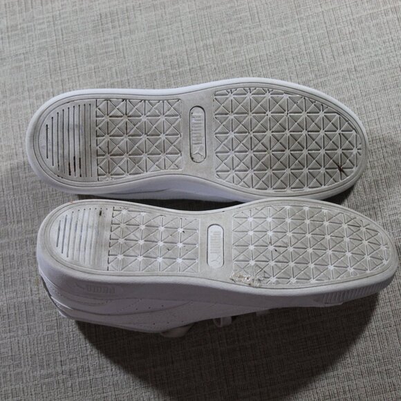 Puma Size 9 White on White Athletic Sneakers - EUC - Picture 6 of 6